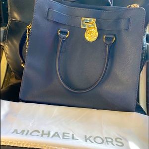 Navy blue MK Hamilton bag
